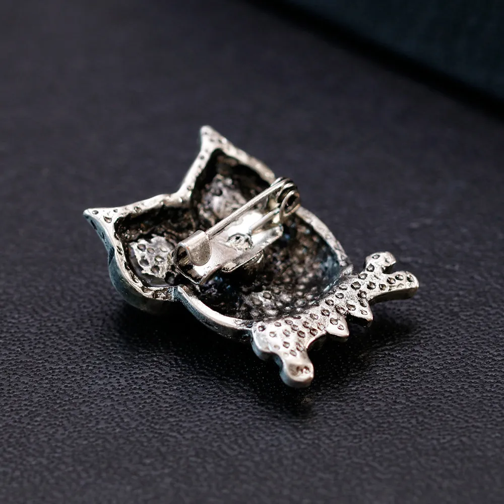 Alloy natural shell animal owl brooch, fashionable accessory, holiday brooch, perfect gift for women