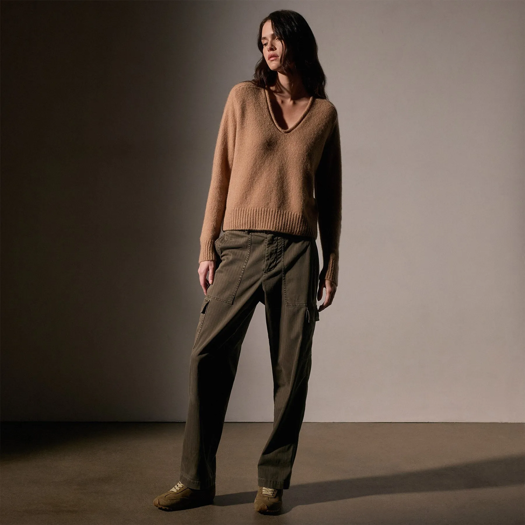 Cashmere Soft V Sweater - Camel