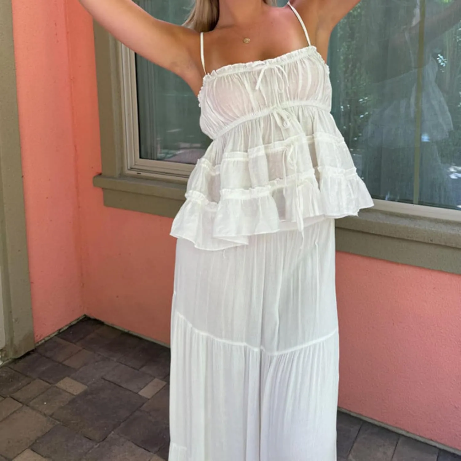 Faretumiya Women Ruffle Camisole Strap Square Neck Babydoll Cami Sleeveless Peplum Flowy Tank Top Y2k Going Out Cami Shirt