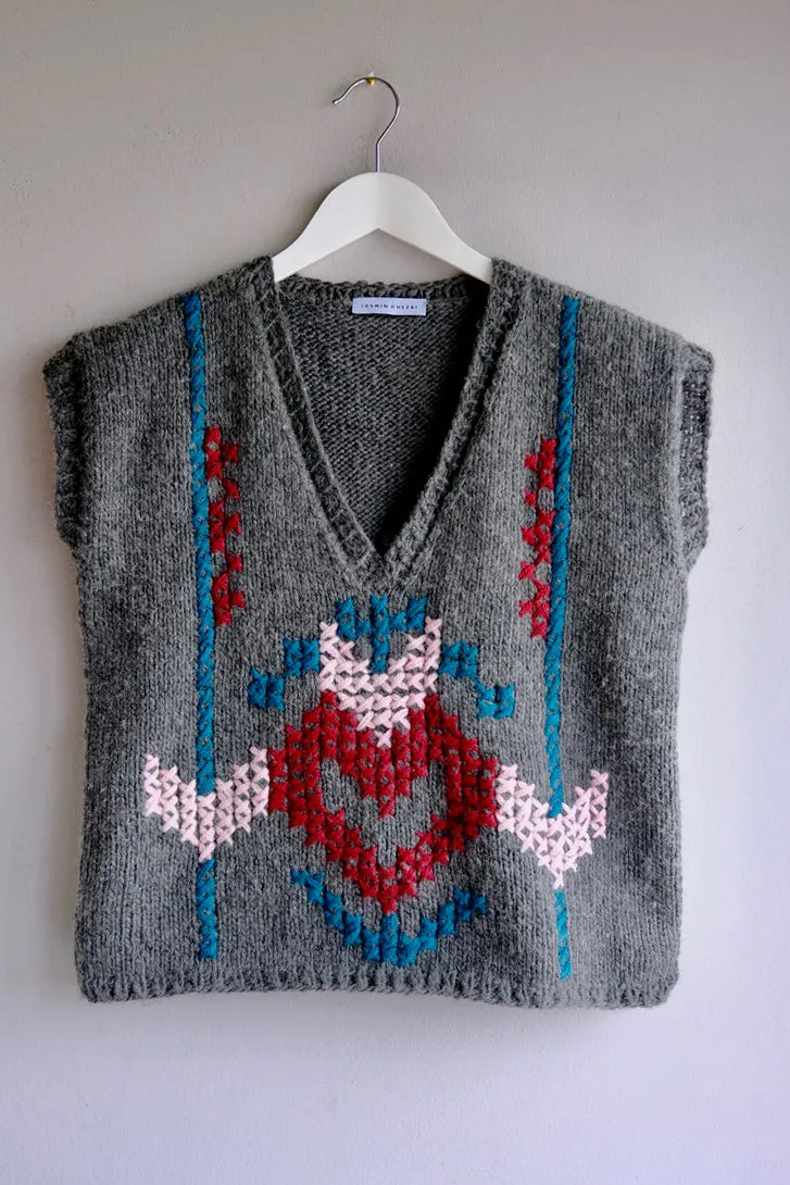 Knitwear No. 110. Ludovica V-Neck Vest