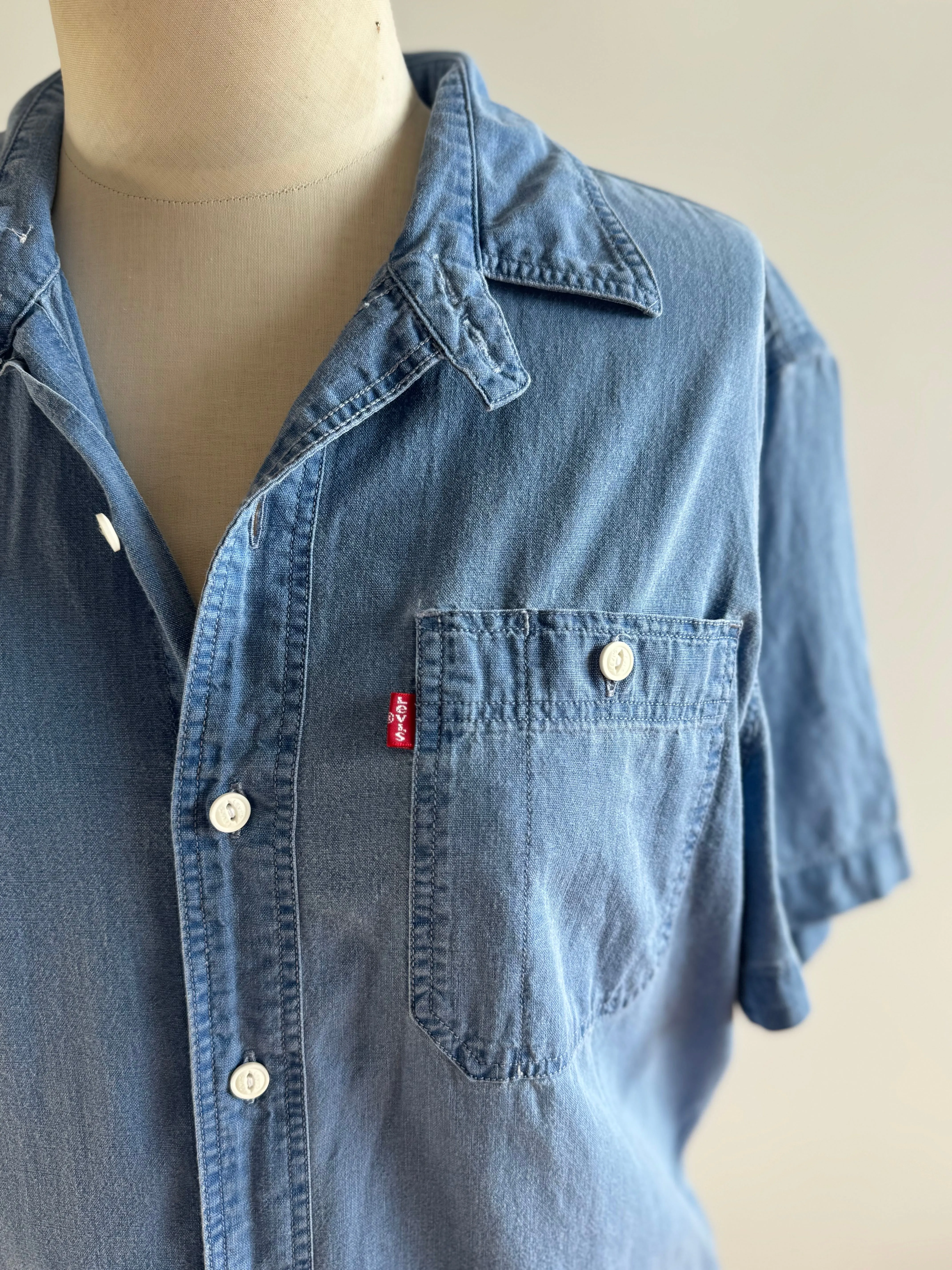 Levis Denim Short Sleeve Shirt Size M