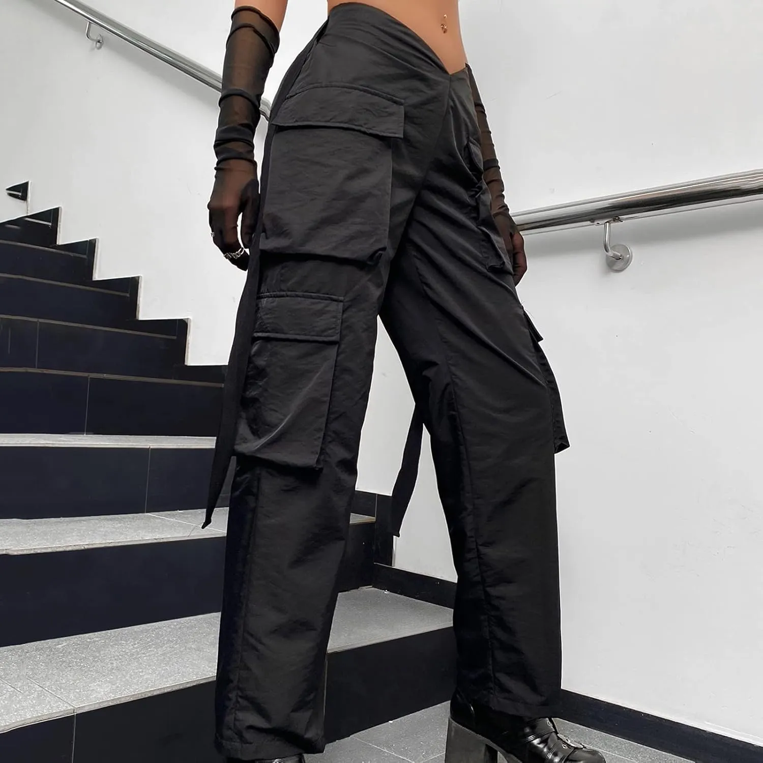 Women's V-Neck Cargo Pants Baggy Stretchy Wide Leg Streetwear with 6 Pockets High Waist Trousers Workout Sweatpants